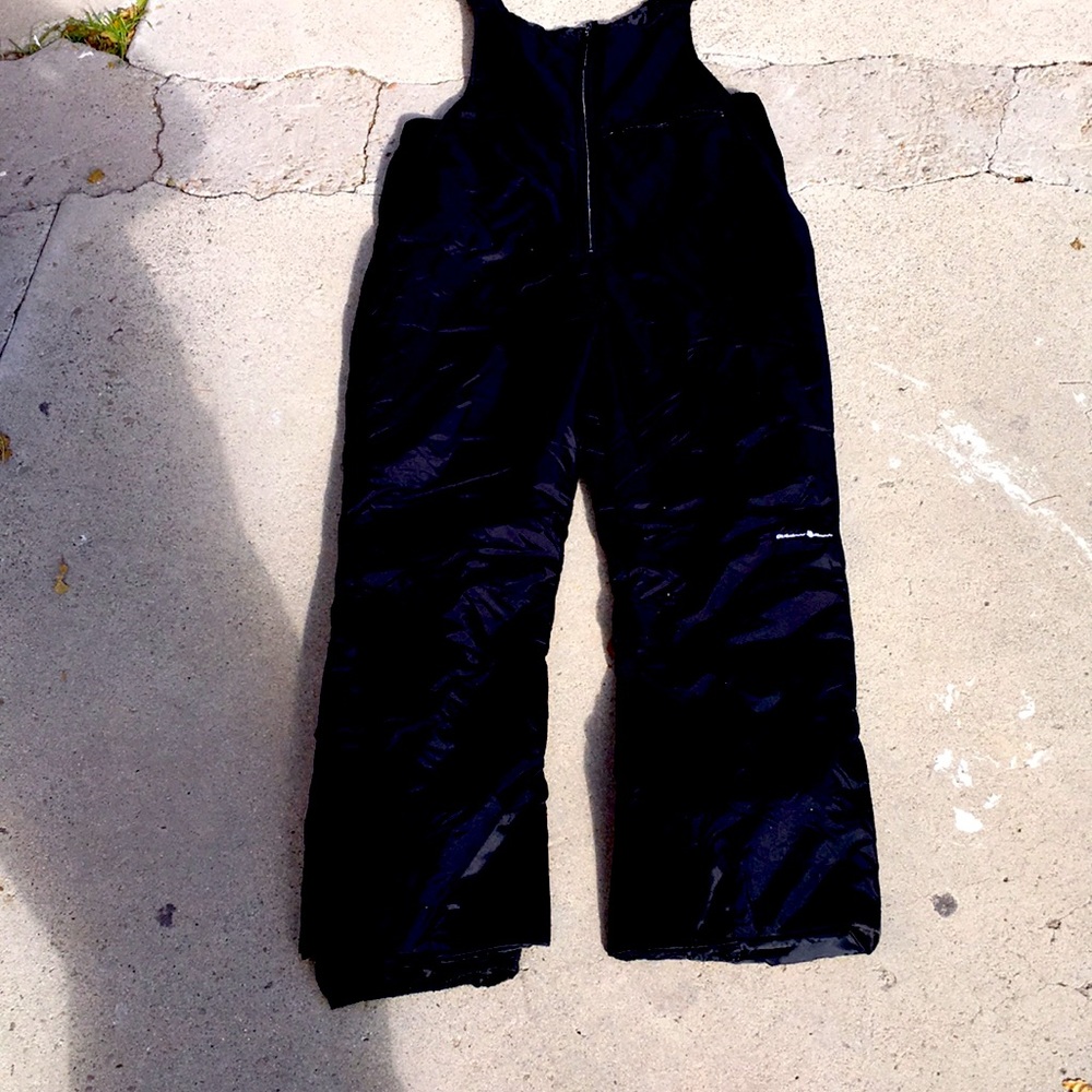 Two overall large for adults and 5 for kids